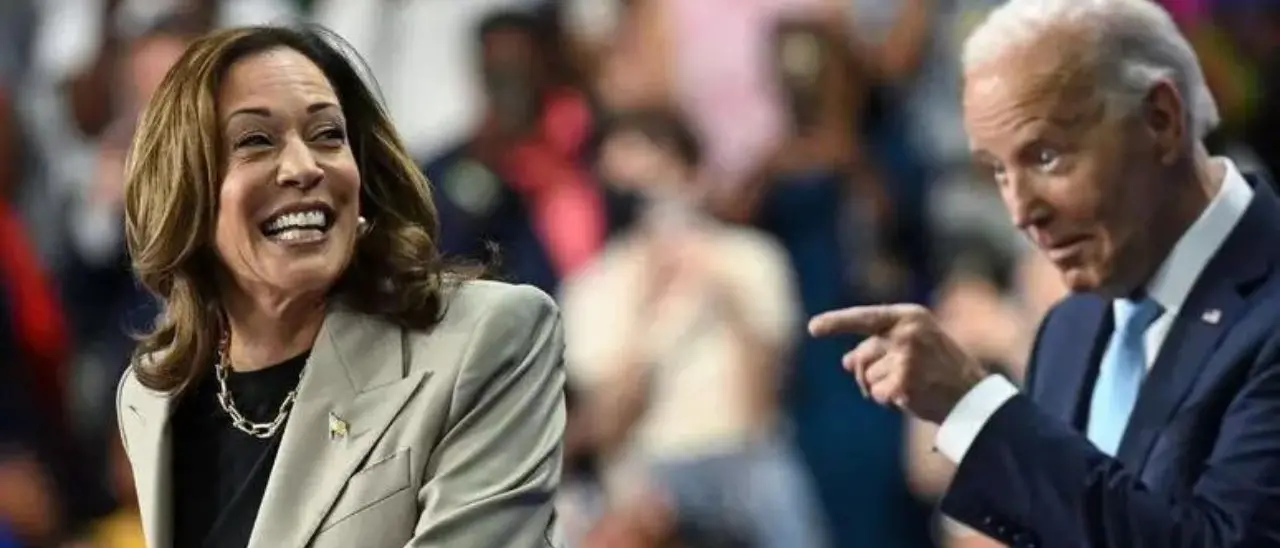 Corsa alla Casa Bianca, Joe Biden apre la convention dem e passa il testimone a Kamala Harris