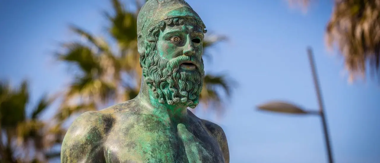 A Pizzo va in scena Il viaggio dei Bronzi: l’Accademia dei Caccuriani celebra i 50 anni dal ritrovamento con un evento unico