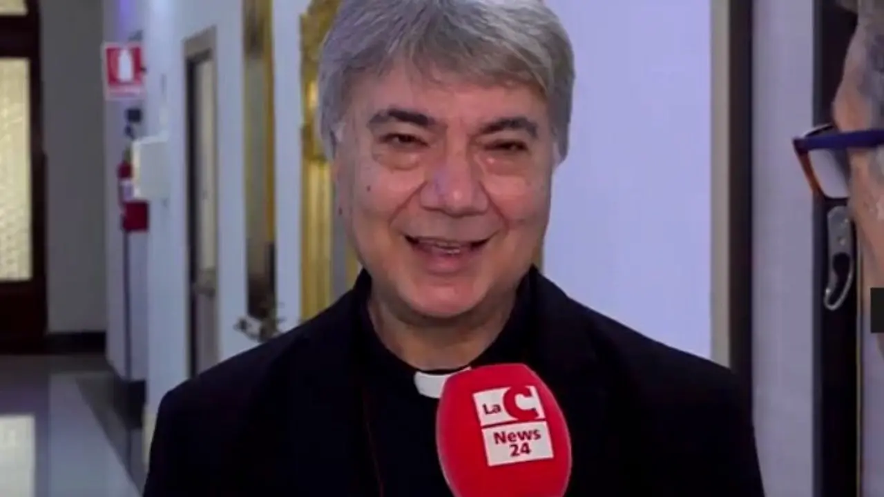 Autonomia differenziata, l’attacco (fallito) alla Chiesa. Il vescovo calabrese di Napoli ribadisce il No: «Un progetto politico perverso»