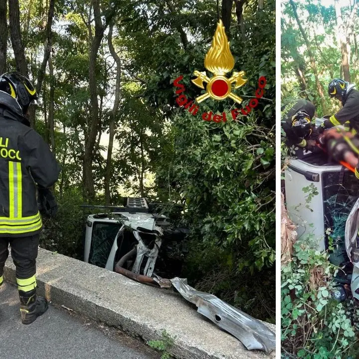 Incidente nel Cosentino, autocarro perde il controllo e finisce fuori strada: due feriti