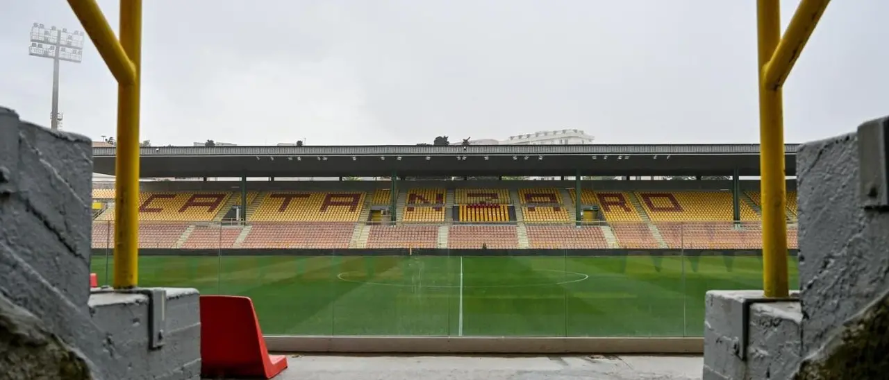 Catanzaro-Juve Stabia classificato come match “a rischio”: disposte misure per evitare disordini