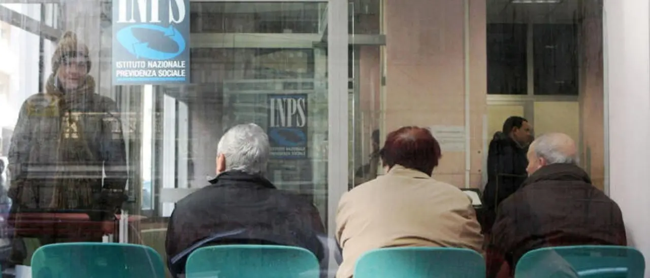 In Calabria (e nel Sud) più pensionati che occupati: ecco i numeri di uno squilibrio che può abbattere sanità e welfare