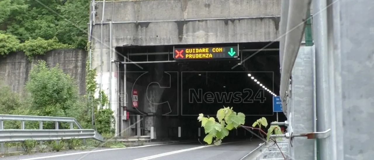 Galleria Limina, da stasera scatta la chiusura notturna per lavori: garantito il passaggio per i mezzi di soccorso