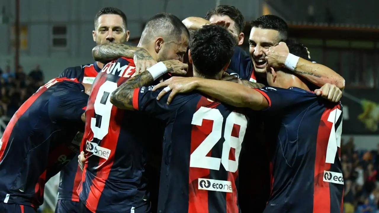 Crotone-Team Altamura, una buona ed entusiasmante prima di campionato per gli Squali: finale 2-0