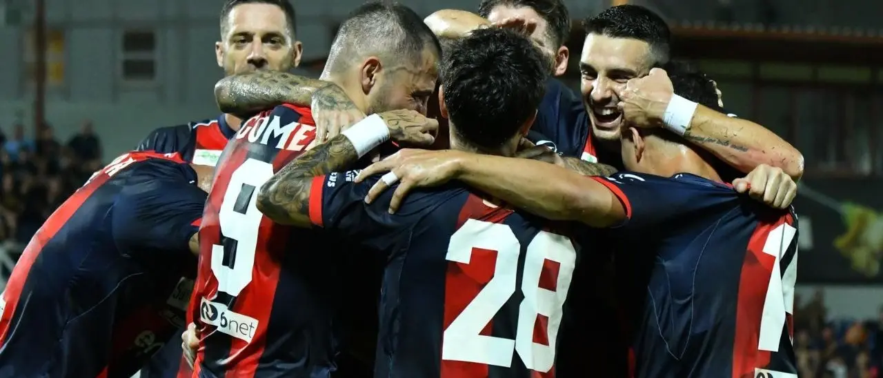 Crotone-Team Altamura, una buona ed entusiasmante prima di campionato per gli Squali: finale 2-0