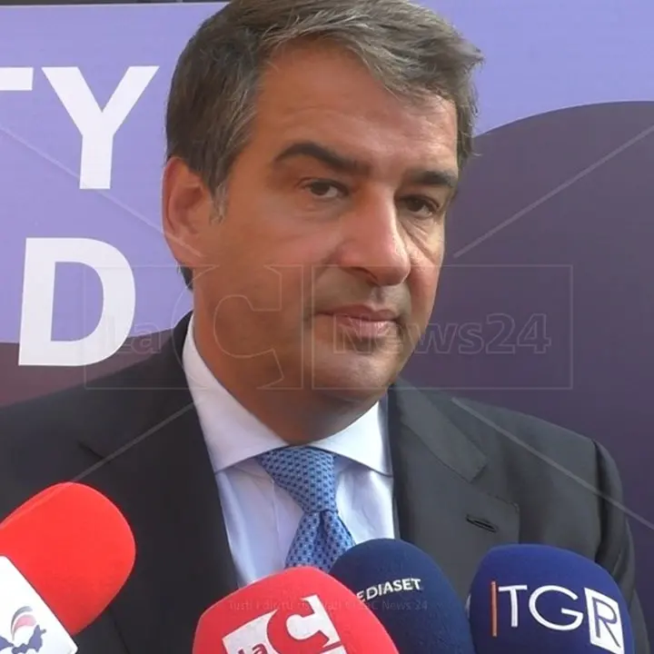 L’Italia indica il ministro Raffaele Fitto come commissario europeo, Meloni: «Avrà un compito complesso»