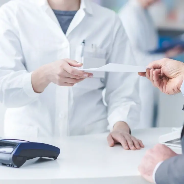 Tutte le farmacie della provincia vibonese pronte a scioperare: «Niente servizio Cup finché l’Asp non rimborsa le ricette»