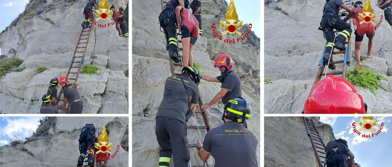 Tropea, si arrampica su una scogliera a 15 metri di altezza e poi non riesce a scendere: soccorso dai vigili del fuoco