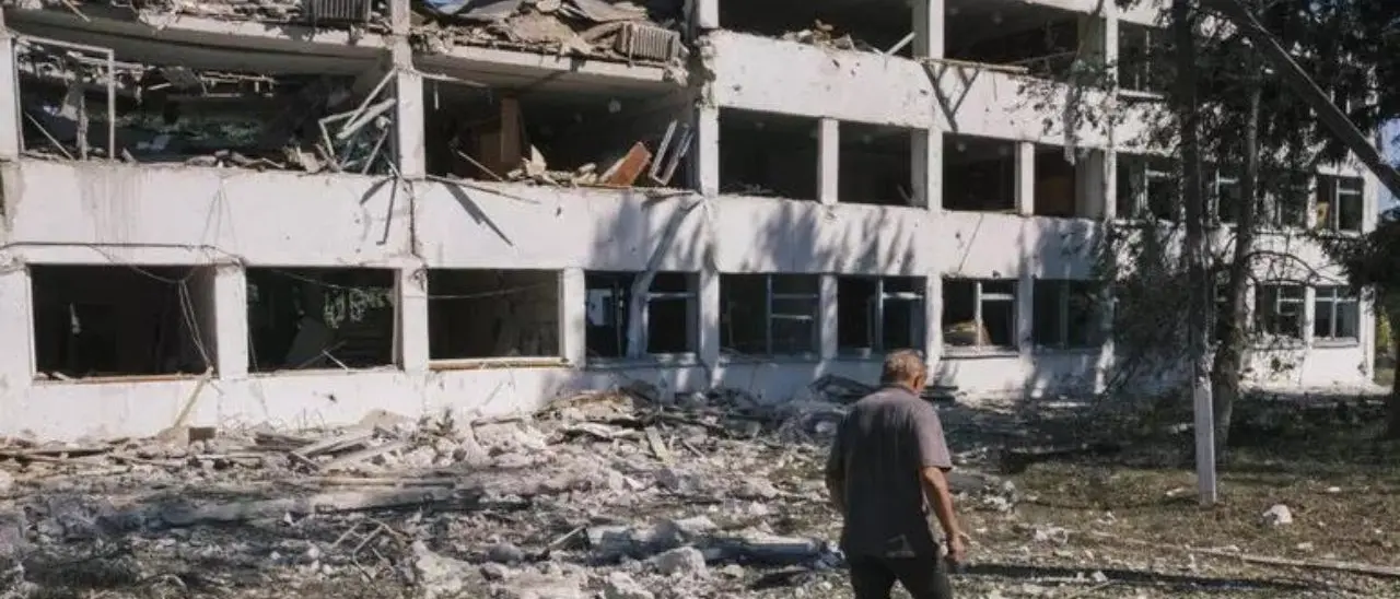 Ucraina, raid russo su un orfanotrofio a Sumy: 13 feriti, 4 i bambini