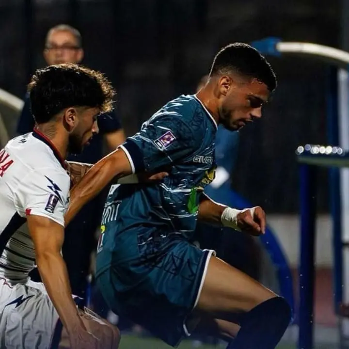 Cavese-Crotone, gli Squali tornano dalla Campania con un sconfitta: finale 2-1