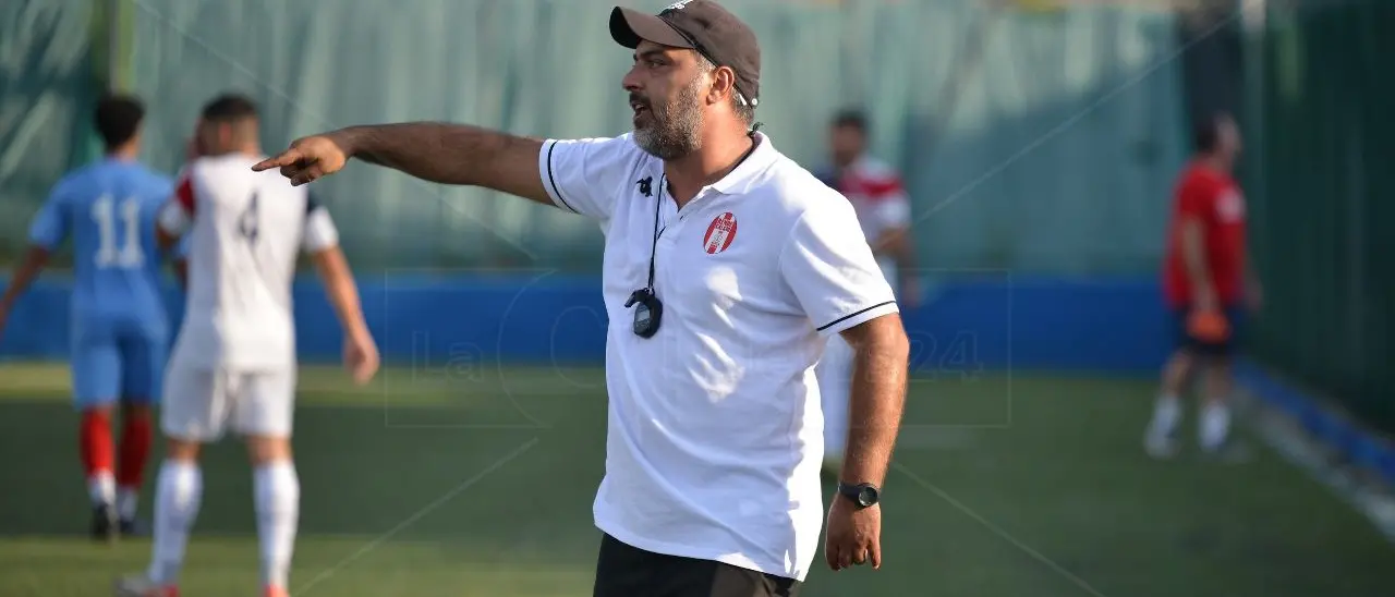 Eccellenza, l’orgoglio di Gallo sulla panchina del Rende: «Alleno una delle squadre più blasonate della Calabria»