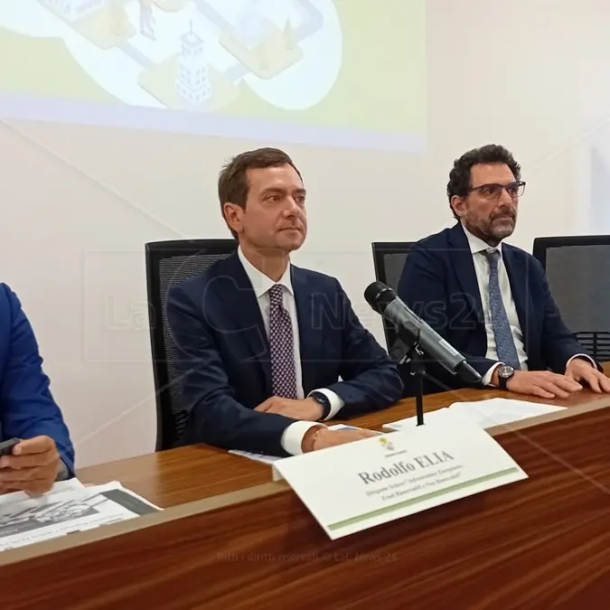 Ridurre i consumi dell’illuminazione pubblica con la transizione verde, la Regione finanzia i Comuni