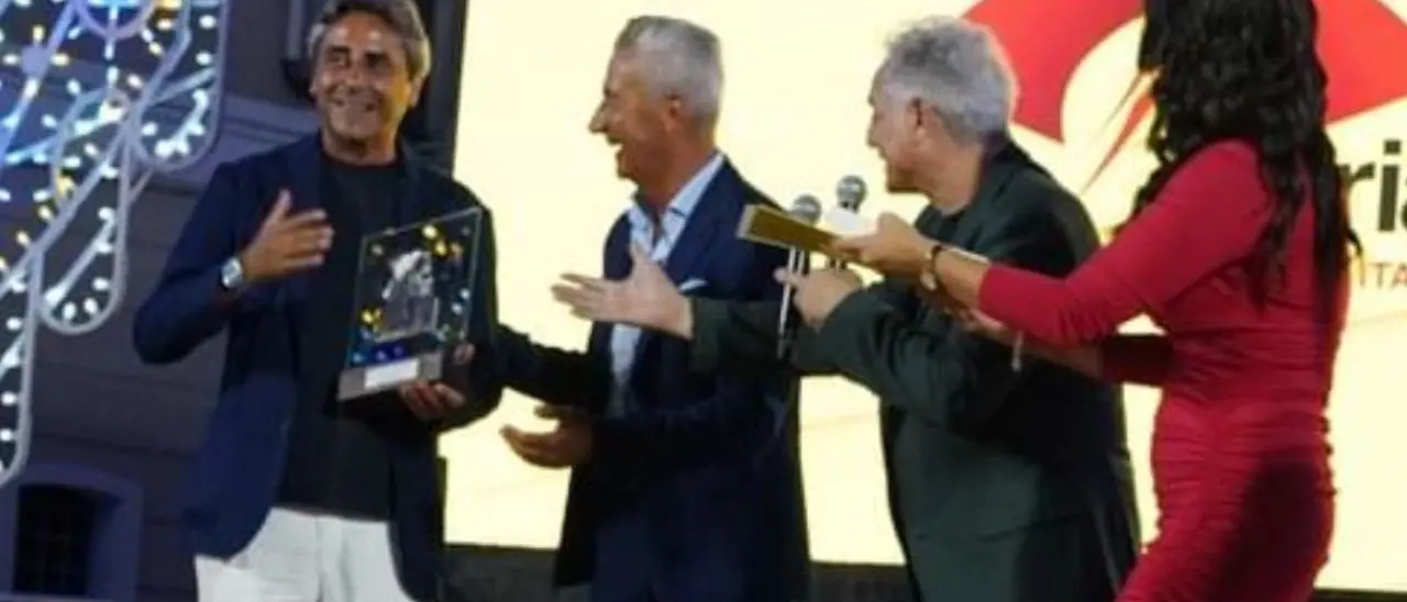 Al conduttore di “11 in campo” Maurizio Insardà il premio Calabria America 2024