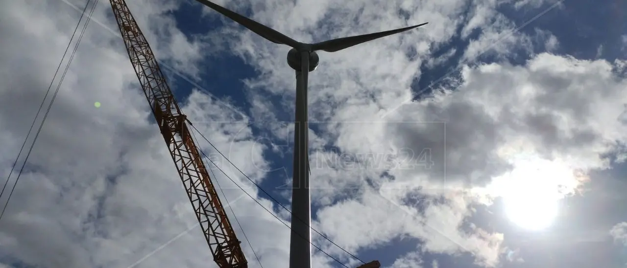 Eolico nel Golfo di Squillace, sindaci sulle barricate: chiesto un incontro al presidente Occhiuto