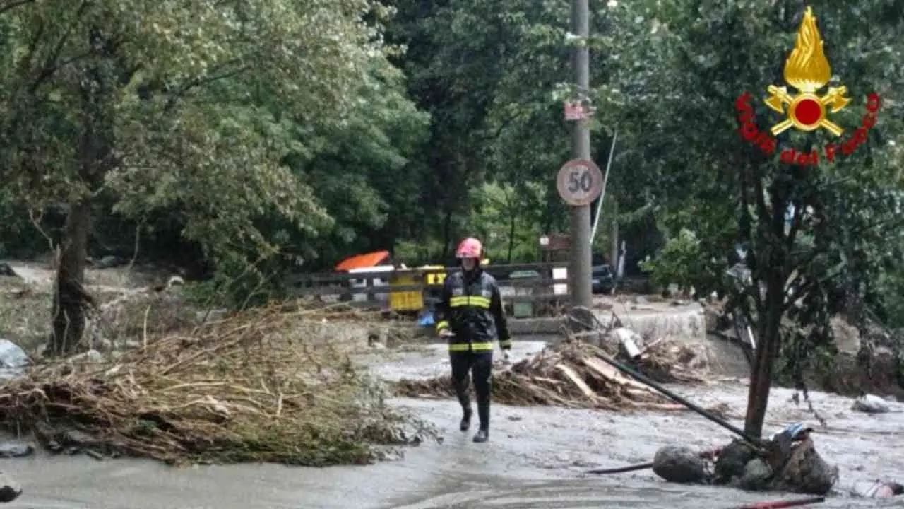 Il Piemonte piegato dai nubifragi, una cinquantina le persone isolate a causa di frane ed esondazioni