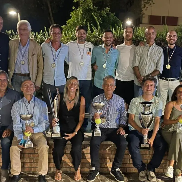 Tennis, l’Unical si conferma campione d’Italia ai campionati nazionali universitari. Soddisfazioni anche dal padel
