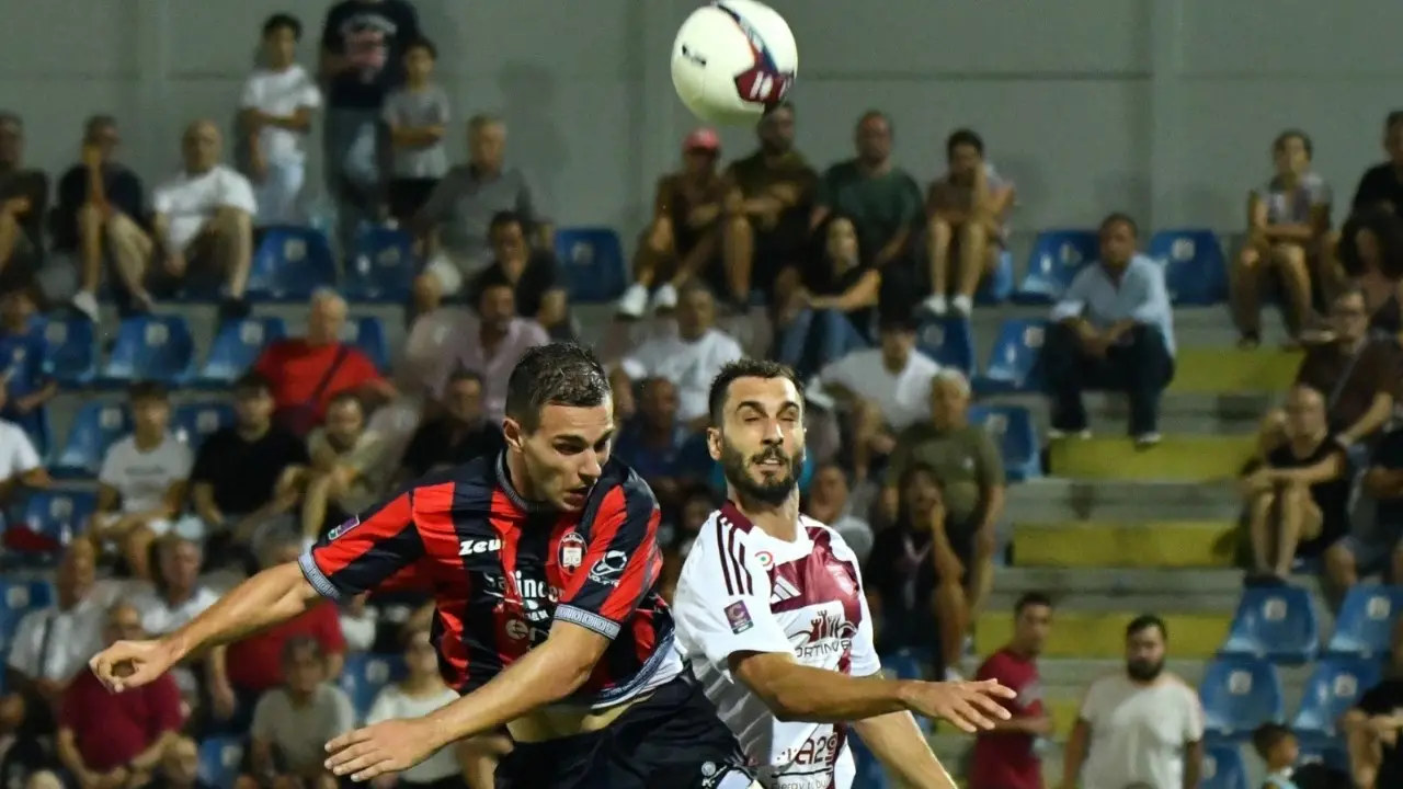 Crotone -Trapani, allo Scida passano i siciliani dell’ex Aronica: finale 1-2