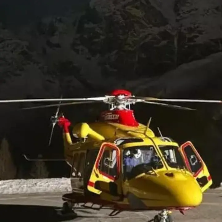 Quattro alpinisti dispersi sul Monte Bianco, le cattive condizioni meteo bloccano le ricerche