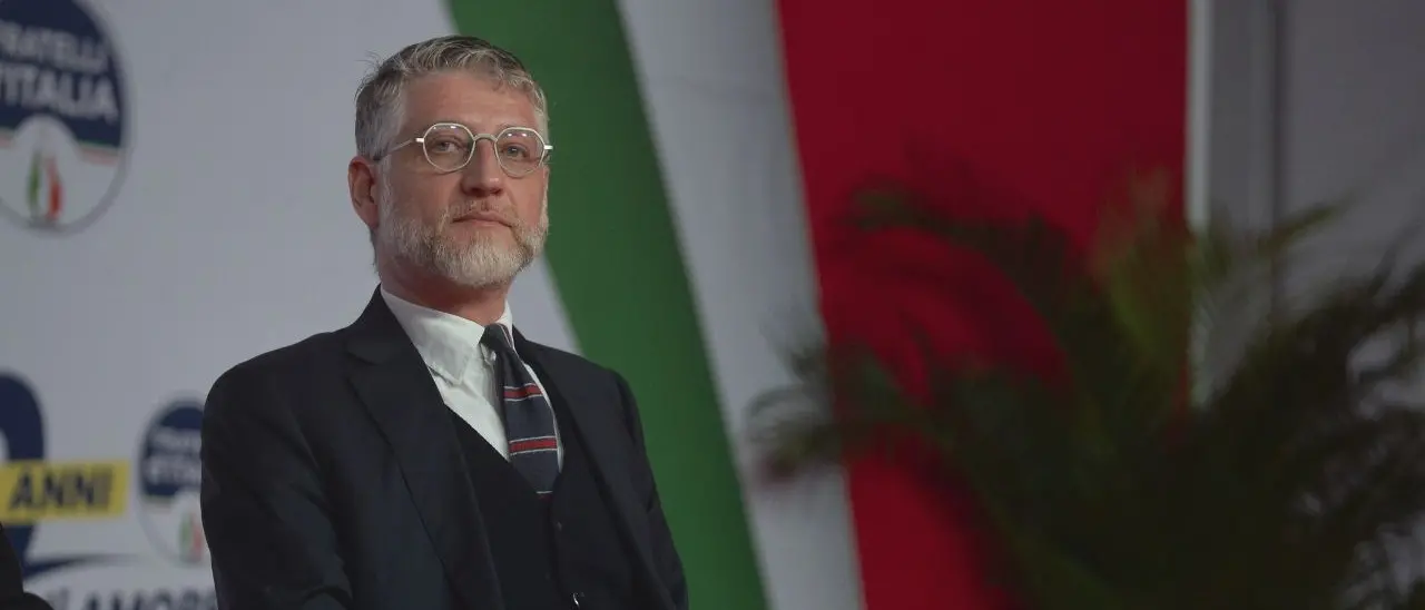 S’insedia oggi il neoministro della Cultura Giuli, sul tavolo la grana delle ultime nomine firmate da Sangiuliano