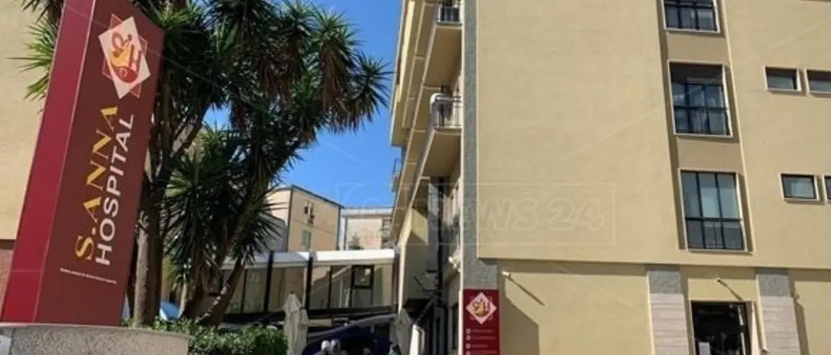 Sant’Anna Hospital, il Tar rigetta il ricorso della clinica: «Requisiti insussistenti per mantenere l’accreditamento»