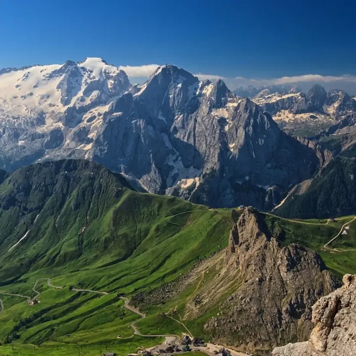 Marmolada «in coma irreversibile»: secondo gli esperti il ghiacciaio più grande delle Dolomiti sparirà entro il 2040