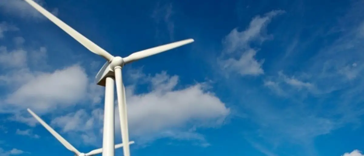 Parco eolico nel golfo di Squillace, 21 sindaci si oppongono e scrivono a Occhiuto: «Scongiurare effetti irreversibili sul nostro mare»