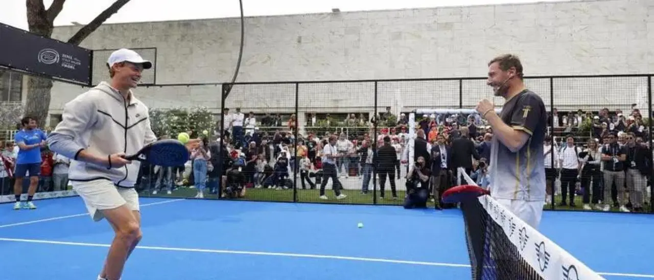 Tennis, i complimenti di Totti a Sinner: «Da quando ha giocato con me a padel è diventato il numero uno»