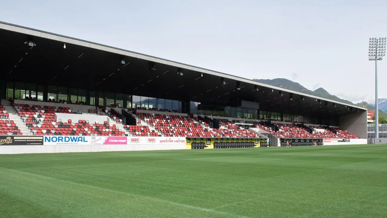 Schiaffi tra tifosi del Cosenza a Bolzano, sospeso il Daspo ad un ultras rossoblu