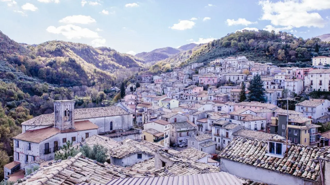 Awards Calabria 2024, serata di gala a Mendicino: riconoscimenti a venti eccellenze calabresi