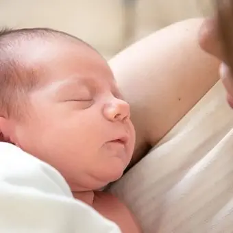 Meno tasse per chi fa figli: il piano del Governo per spingere la natalità