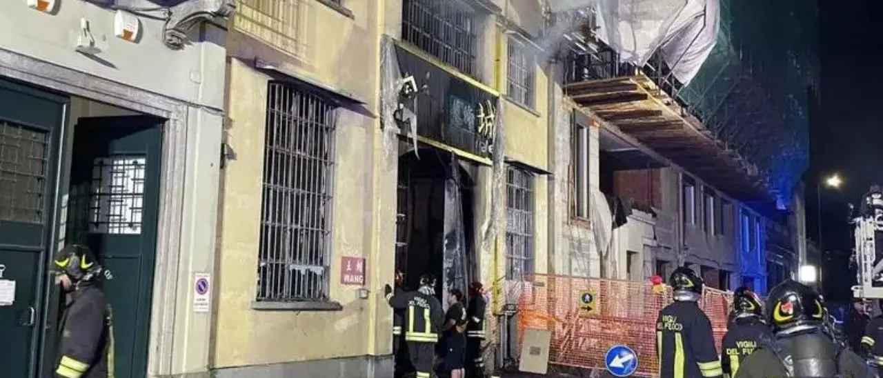 Milano, incendio in un emporio di articoli cinesi: tre vittime