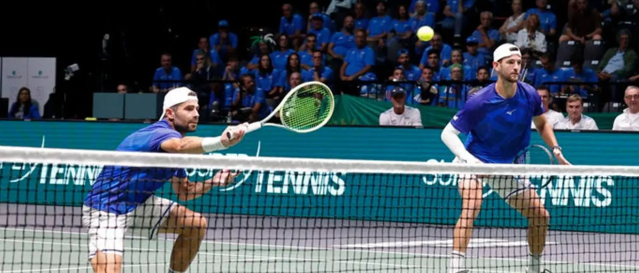 Coppa Davis, l’Italia batte il Belgio 2-1: decisivo il doppio Bolelli-Vavassori. Malaga è più vicina