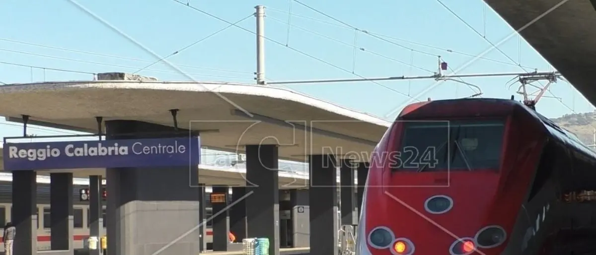 Guasto ferroviario sulla linea Milano-Bologna, ritardo di 90 minuti per il Frecciarossa Torino-Reggio Calabria