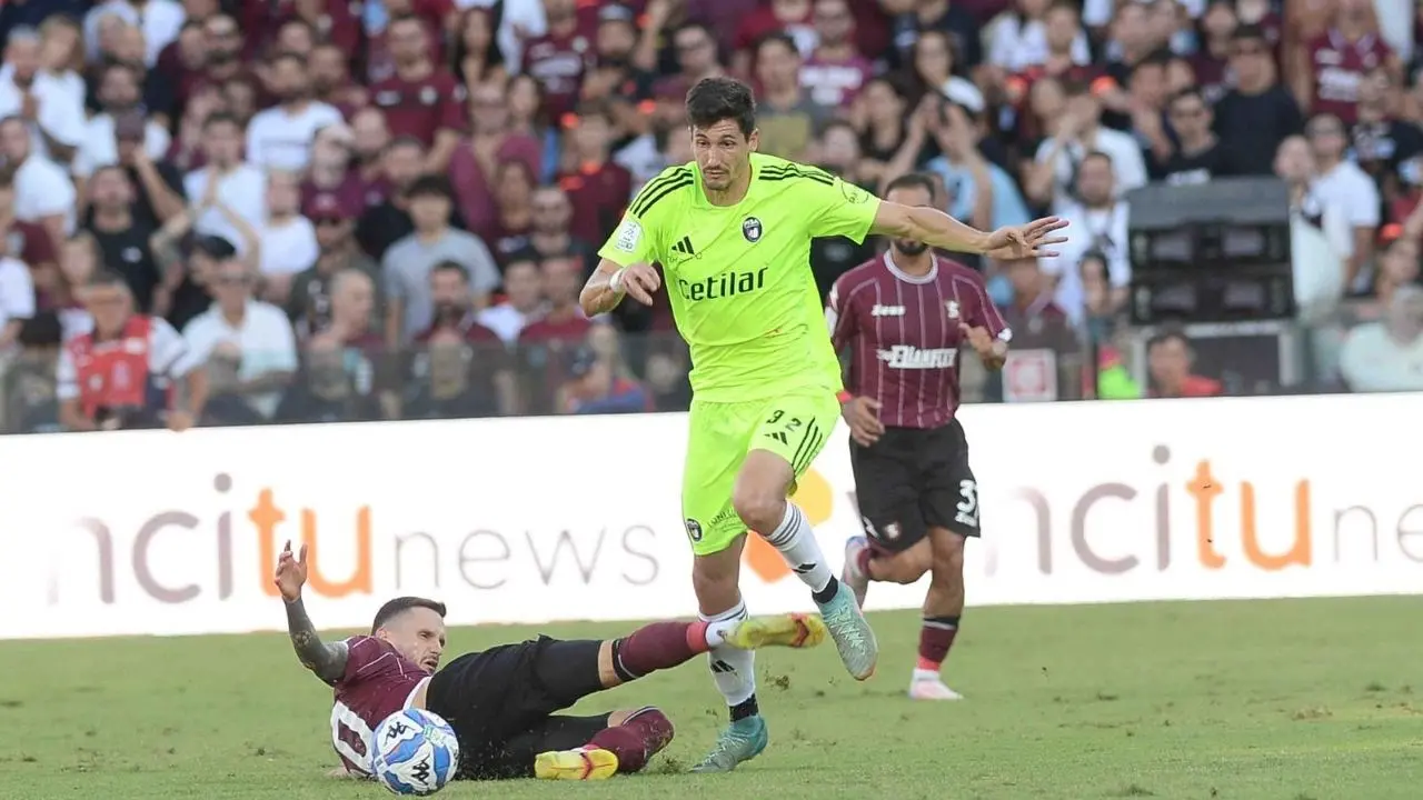 Serie B, Pisa in testa da solo. Crolla la Salernitana, Frosinone e Sampdoria sempre più giù