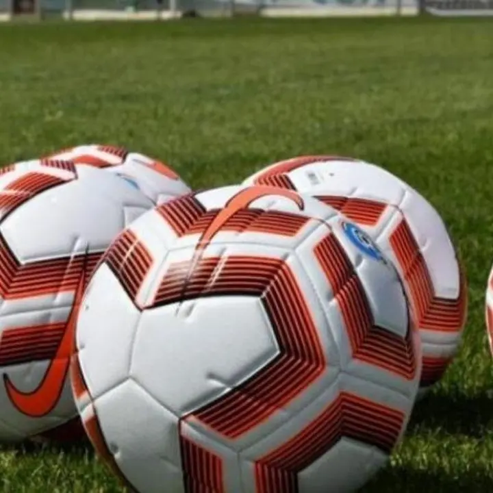 Il campionato non ferma il mercato: Isola CR, arriva l’ex Udinese Wague. Colpi Under per Vigor Lamezia e Gioiese