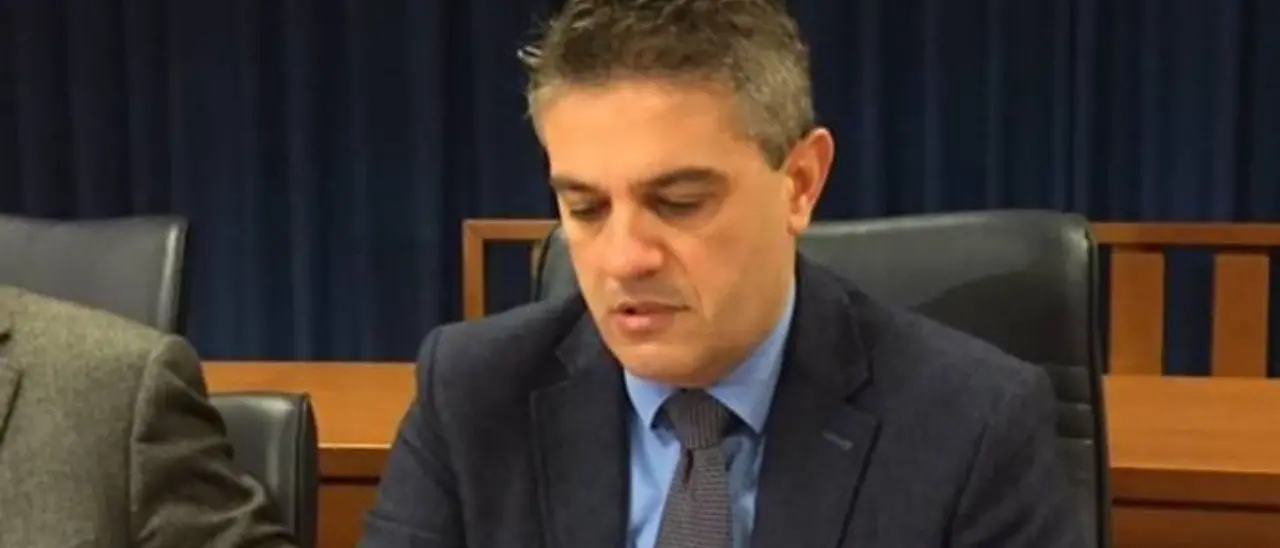 Ex consigliere regionale nello staff di uno in carica: Mirabello diventa collaboratore di Lo Schiavo