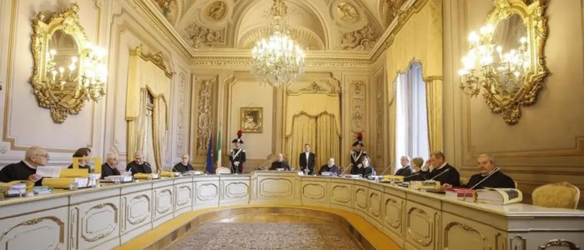 Autonomia, la Consulta arriva azzoppata al giudizio sui ricorsi contro la riforma: ecco gli scenari di una partita molto politica