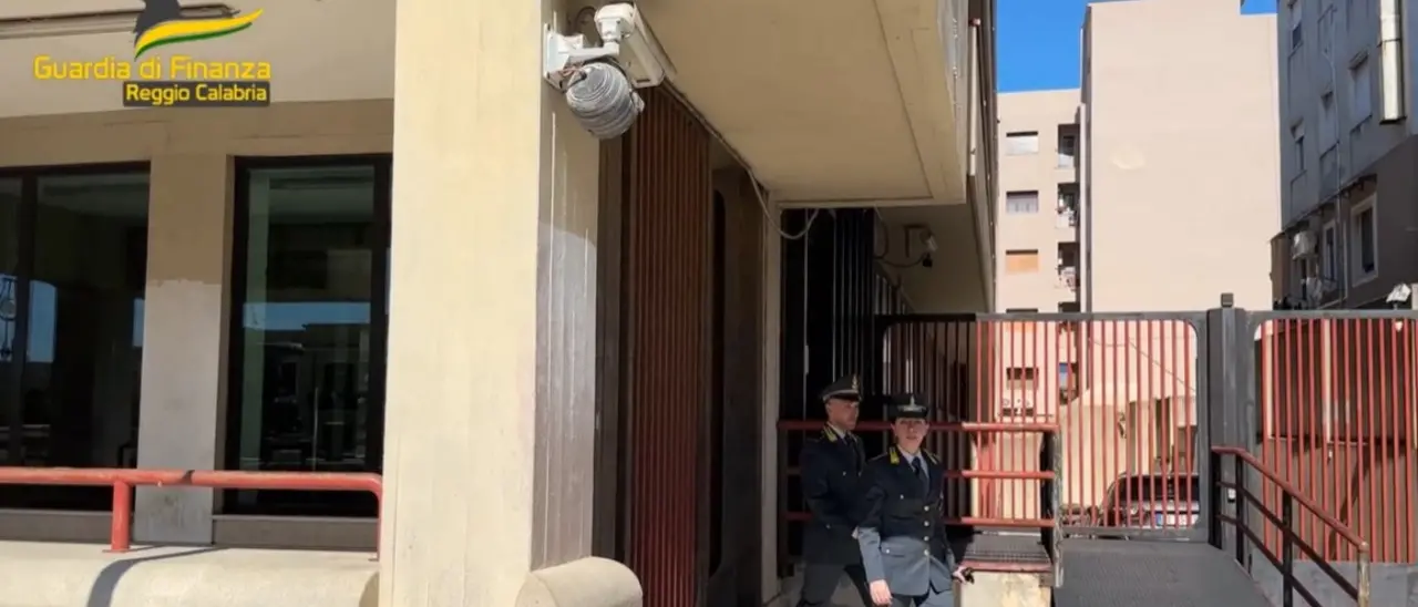 Non versa l’iva, sequestro da 320mila euro per il rappresentante di una società reggina attiva nel settore trasporti