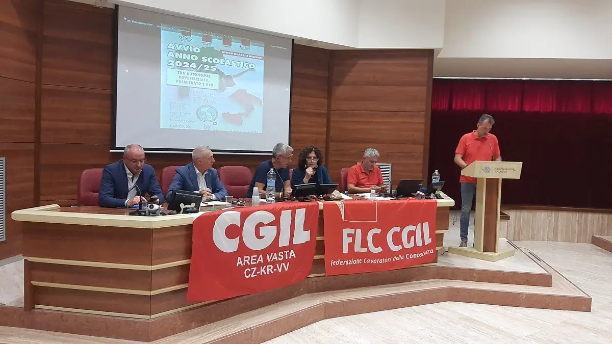 Autonomia differenziata, Fracassi (Flc Cgil): «Valditara si dia da fare e stabilizzi i precari della scuola»