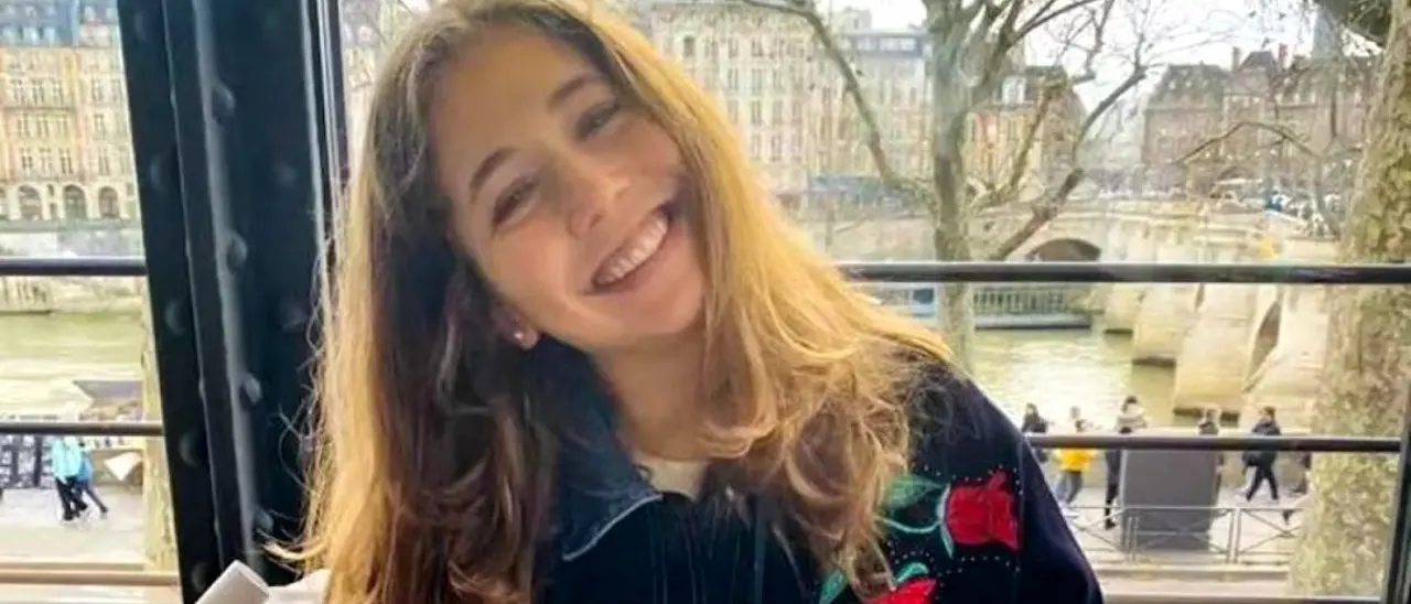 Locri piange la 30enne uccisa da una statuetta caduta da un balcone a Napoli: era di origini calabresi