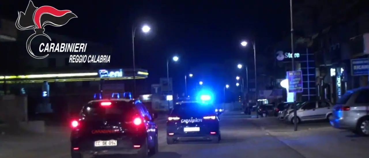 Gioia Tauro, spacciava marijuana attraverso i social: arrestato dai carabinieri un 30enne
