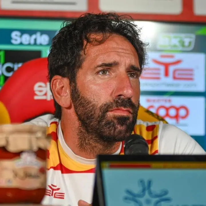 Catanzaro-Cremonese, mister Caserta: «Ce la giocheremo a viso aperto contro una squadra costruita per vincere il campionato»