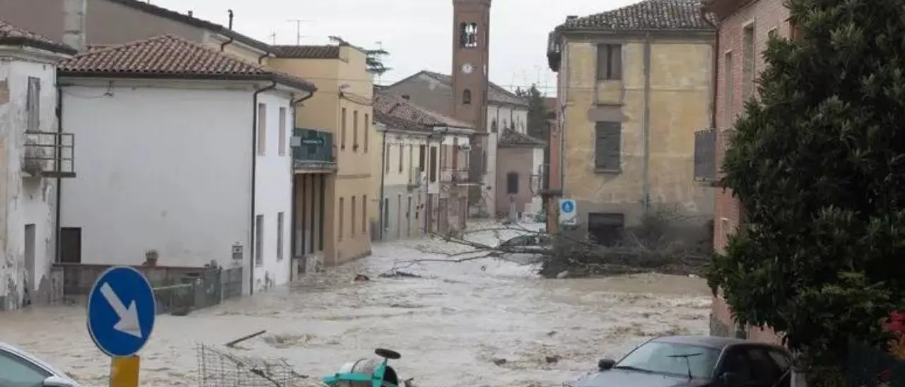 Emilia Romagna, seconda notte di alluvioni: ancora allerta rossa