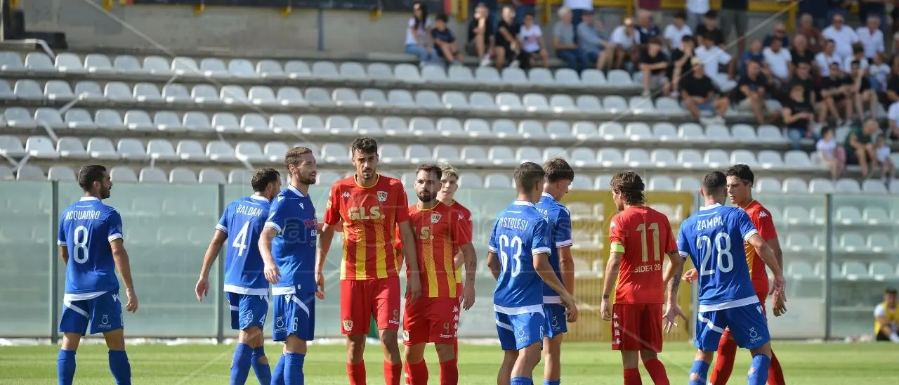 Serie D: il Locri ospita la Vibonese. Reggina in Sicilia, mentre il Sambiase cerca il tris in casa del Pompei