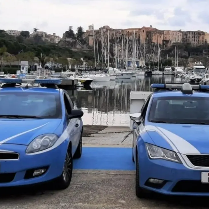 Prodotti ittici surgelati trasportati in auto e potenzialmente nocivi: scatta il sequestro a Tropea
