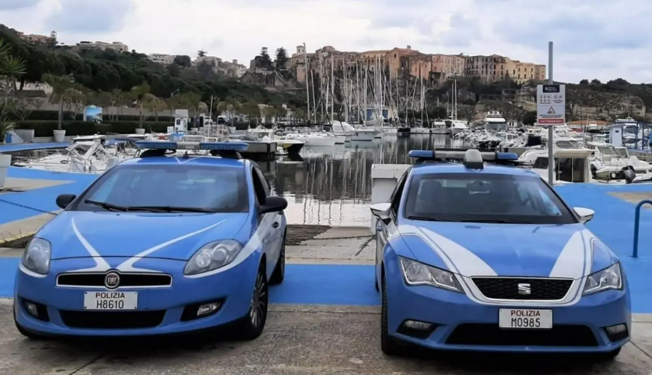 Prodotti ittici surgelati trasportati in auto e potenzialmente nocivi: scatta il sequestro a Tropea