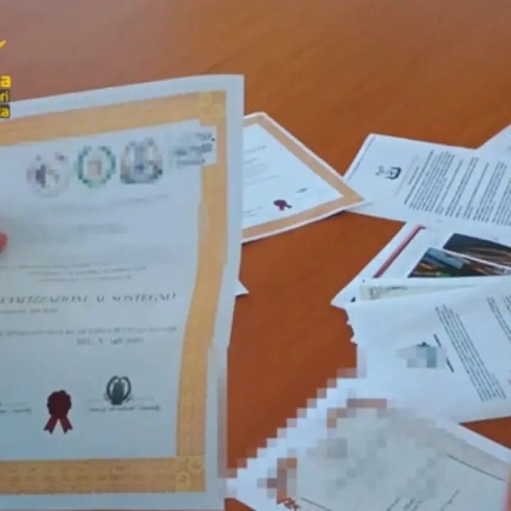 Il nuovo fronte dei falsi diplomi è nel Lazio: c’è un’inchiesta a Latina. In Calabria decine di titoli esteri bocciati nelle graduatorie