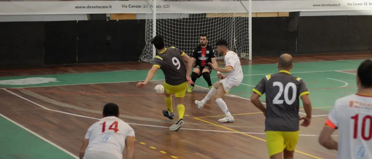 Calcio a 5, la carica dei 123: incetta di gol nelle prime 18 gare del turno. La Coppa Calabria inizia con il botto