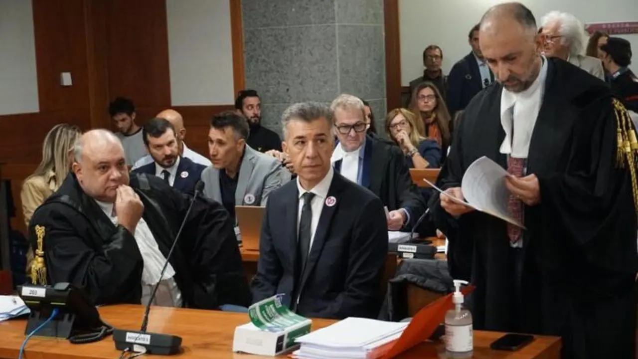 il processo per l’omicidio di Giulia Cecchettin, Turetta assente. Il legale: «Verrà e risponderà a tutte le domande»