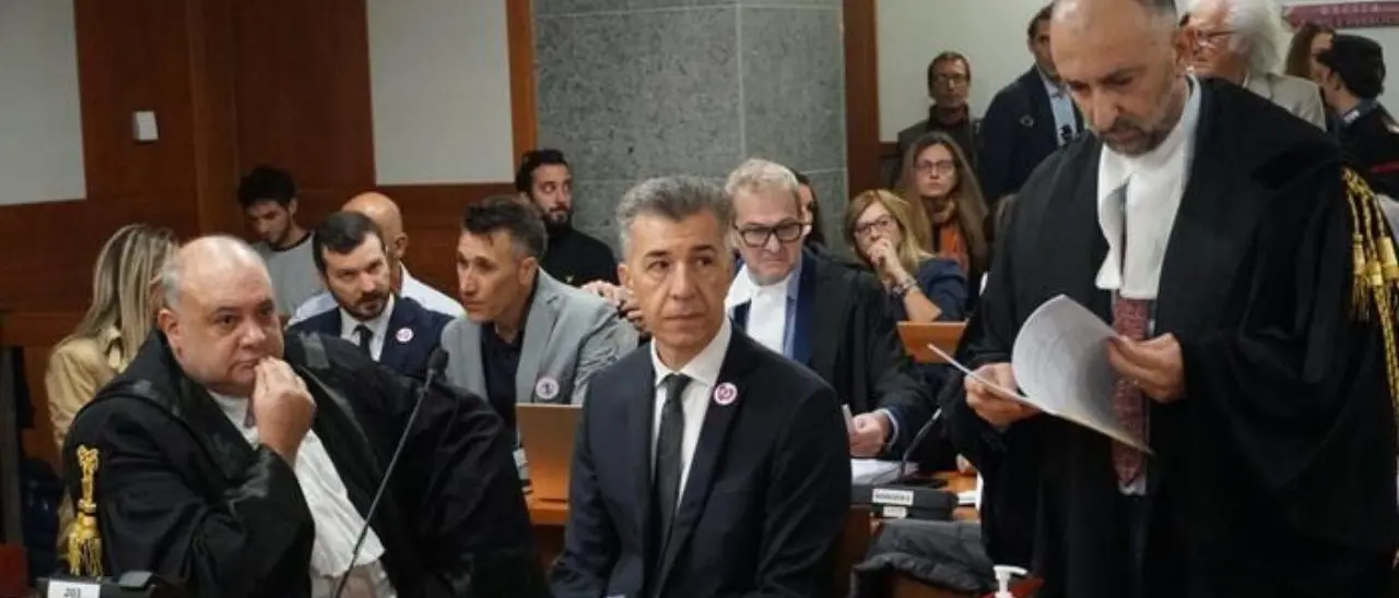 il processo per l’omicidio di Giulia Cecchettin, Turetta assente. Il legale: «Verrà e risponderà a tutte le domande»